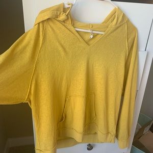 Zyia Activewear Lightweight Large Yellow Hoodie